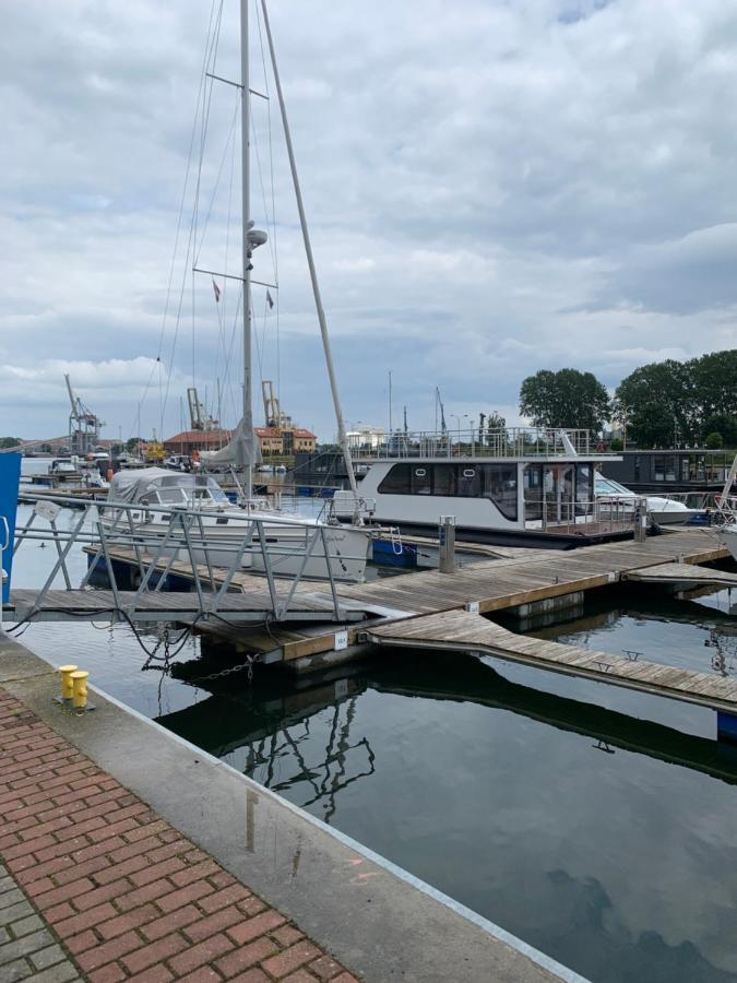 Amber Houseboat Lejlighed Świnoujście  Eksteriør billede