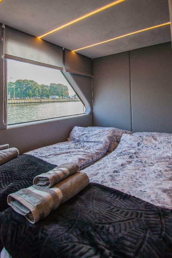Amber Houseboat Lejlighed Świnoujście  Eksteriør billede